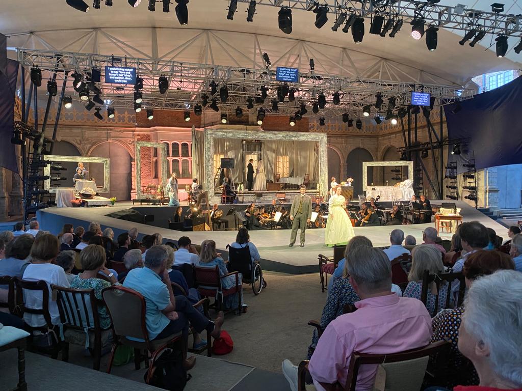 323a5bbf-26b9-445b-a976-9879fd64be7e